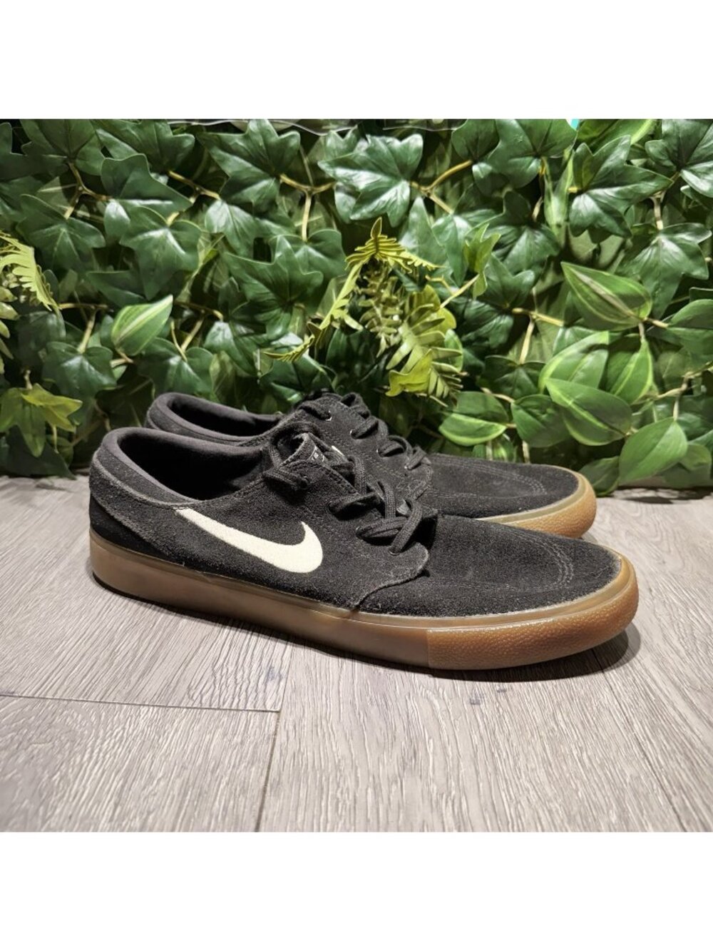 Nike SB Stefan Janoski Mens Black Suede Gum Sole Skate Shoes US 11.5 AQ475-003